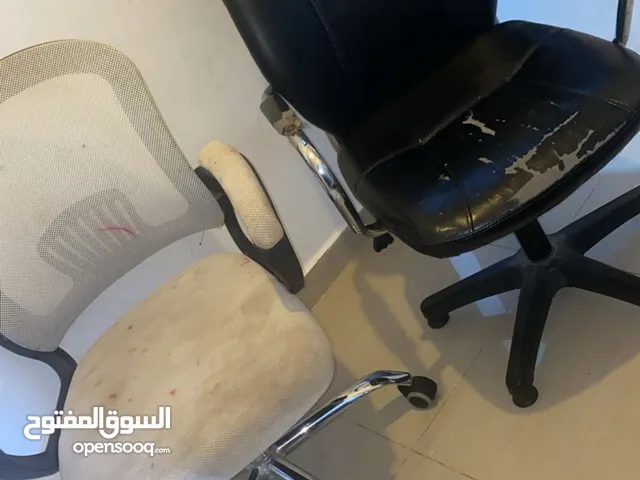 كراسي مستعملين للبيع صالحين 100 بالمية