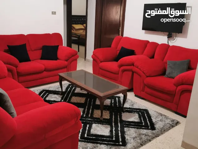 شقة مفروشة غرفتين نوم و صاله وصالون و حمامين ممتازه جدا طبربور اسكان الجيش قريبه من جميع الخدمات