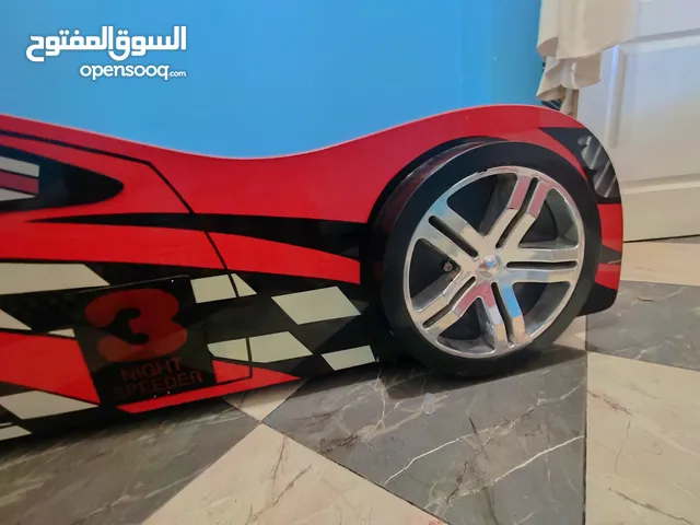 سرير اطفال.الموديل: سيارة سباق.