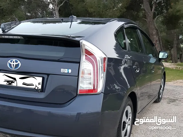 Used Toyota Prius in Amman