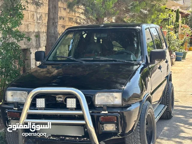 جيب نيسان تيرانو موديل 1995