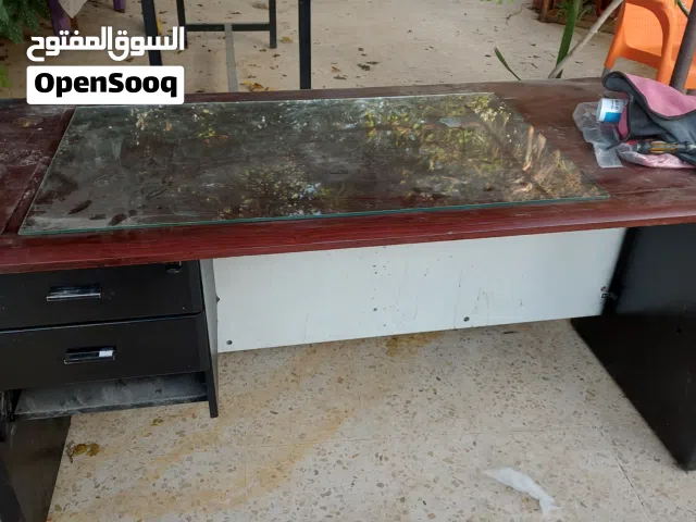 طاولة مكتب وطاولة فرش ومفارش مشبكة