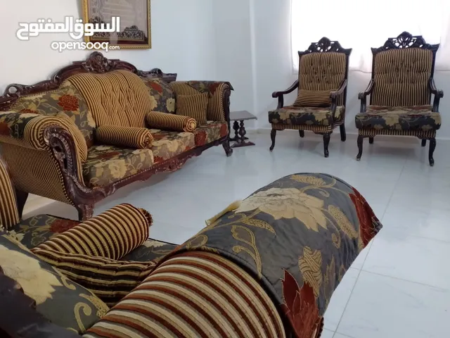 طقم كنب 7 مقاعد بحال الوكاله