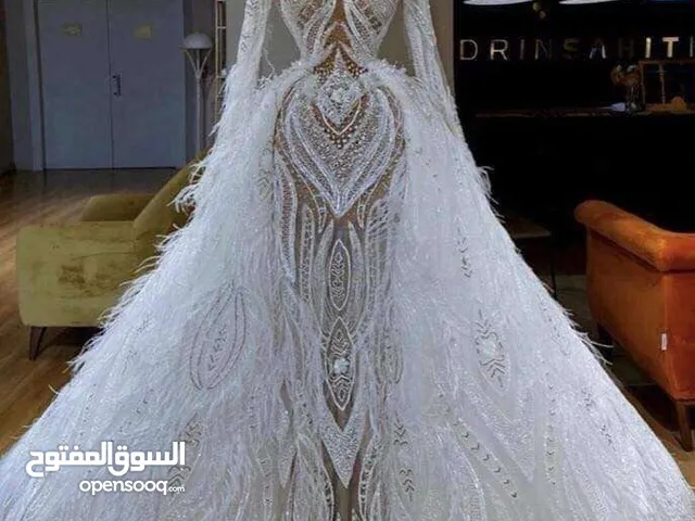 تلاتة فيلوات للبيع