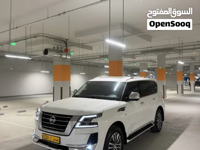 نيسان بلاتينيوم 2020 فل ابشن اعلى فئة نظيف جدا واستخدام نظيف وممشى بسيط 104km