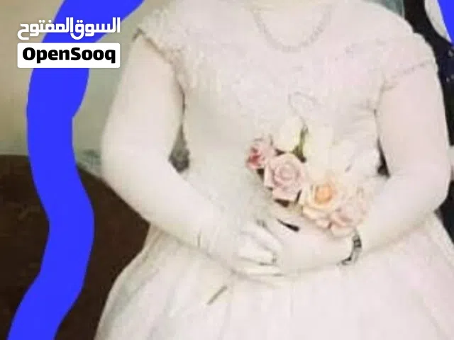 فستان فرح للبيع