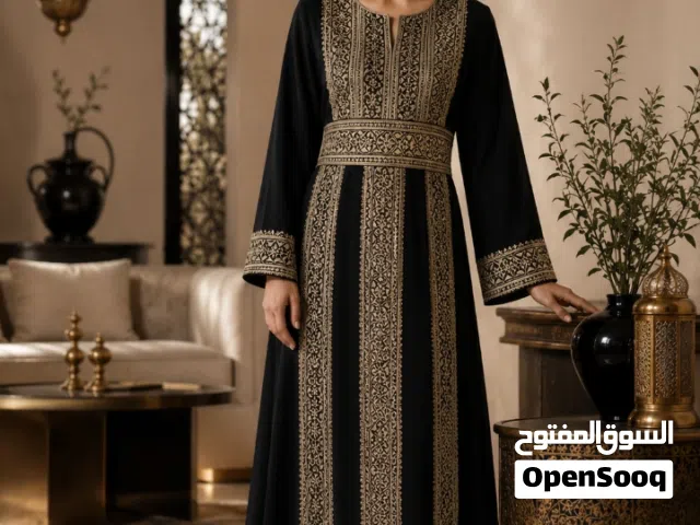 ثوب فلسطيني مطرز مميز – أناقة وفخامة للمناسبات (بحالة ممتازة)