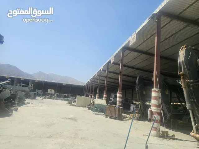 جراج للإيجار ورشة جاهزة فيه مغسله + بنشر هواء ورشة متكاملة