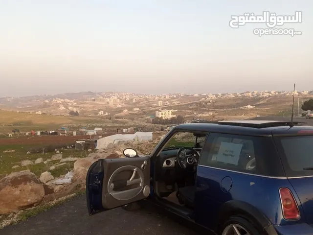 مني كوبر بحالة ممتازة موديل 2004 للبيع