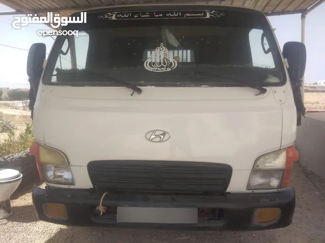 قلاب هونداي 2003 للبدل على اي شي