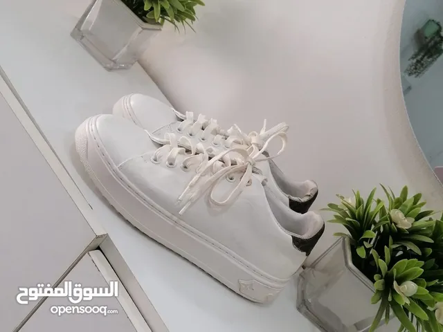 White Comfort Shoes in Madaba