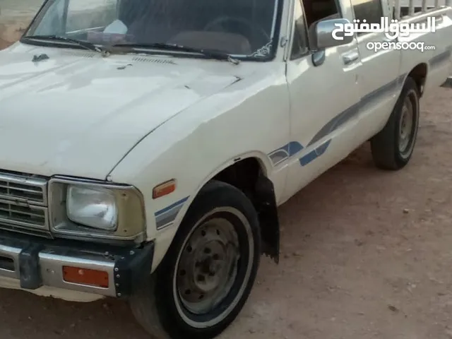 Toyota Hilux 1983 in Mafraq