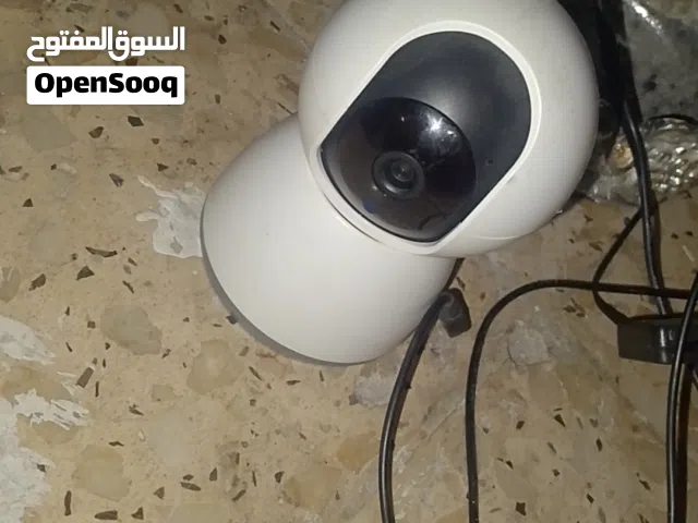 كل شي بصوره موجود كنباي تخت...خزانه... كرسي..كاميرا...سماعه...كاسات...مزهريات ........رخام الي بصوره