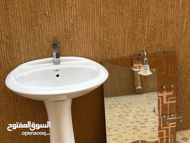 مغسلتين يد شبه جديده ل البيع