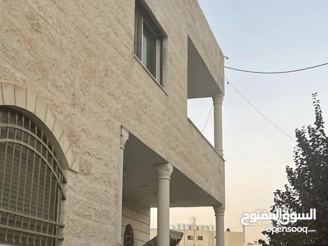 915 m2 More than 6 bedrooms Townhouse for Sale in Zarqa Russayfah
