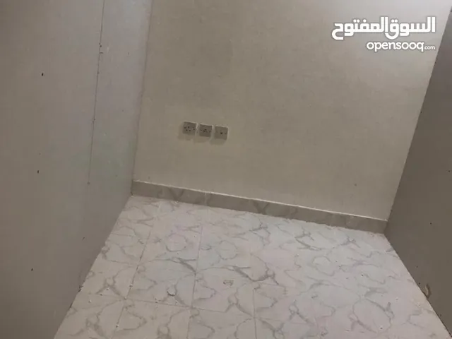 100 m2 3 Bedrooms Apartments for Rent in Hawally Salmiya