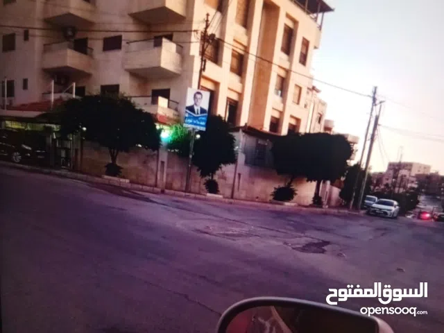 175 m2 3 Bedrooms Apartments for Sale in Zarqa Iskan Al Batrawi