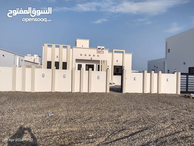 215 m2 More than 6 bedrooms Townhouse for Sale in Al Batinah Al Masnaah