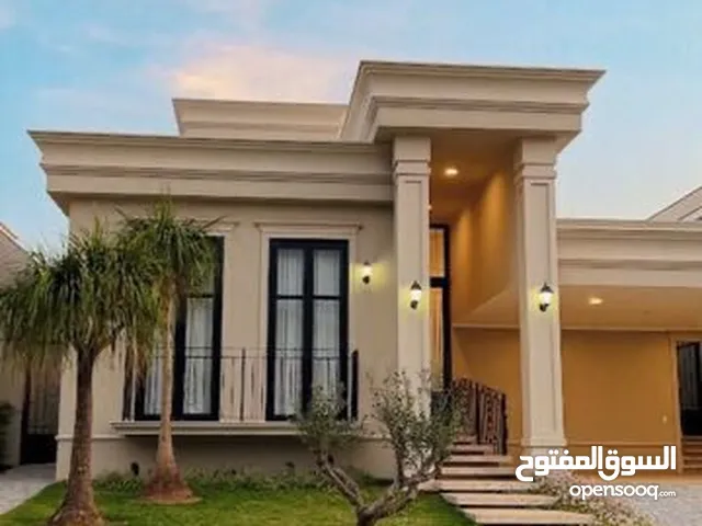 250m2 5 Bedrooms Townhouse for Sale in Basra Jubaileh
