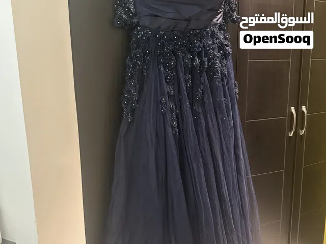 فساتين سهرة استعمال مرة واحدة للبيع