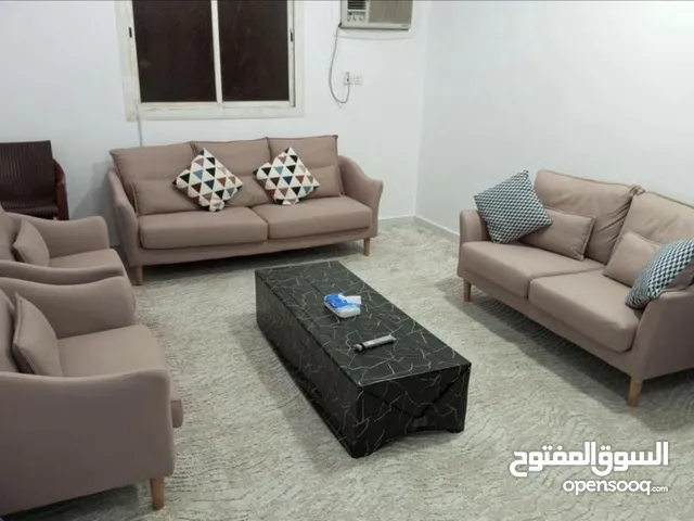 كنب فاخر للبيع نظيف