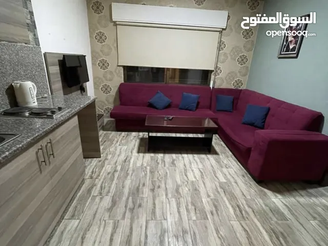 ستوديو مفروش للايجار في منطقة السابع قرب السي تاون بناء حديث.../5