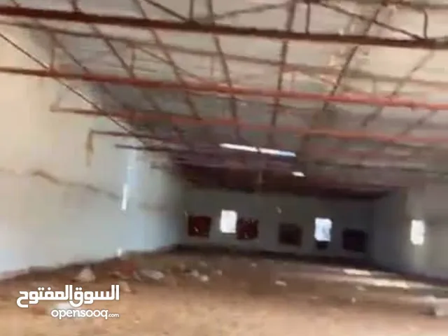 هنجر او حضيره للبيع في تاجوراء الجنين بالقرب من سوق السيارات نقبل ورق 20