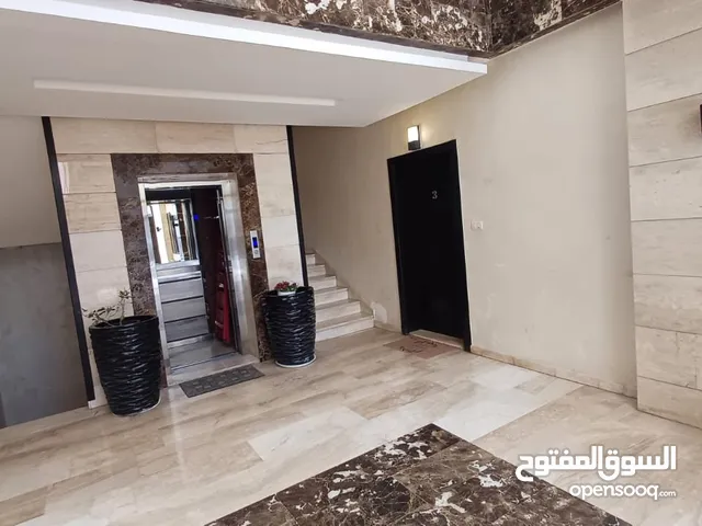 200 m2 3 Bedrooms Apartments for Rent in Amman Deir Ghbar