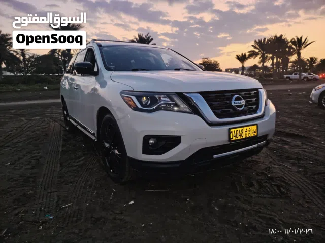 2017 نيسان باثفايندر SL