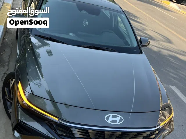 2025 Hyundai Elantra SEL