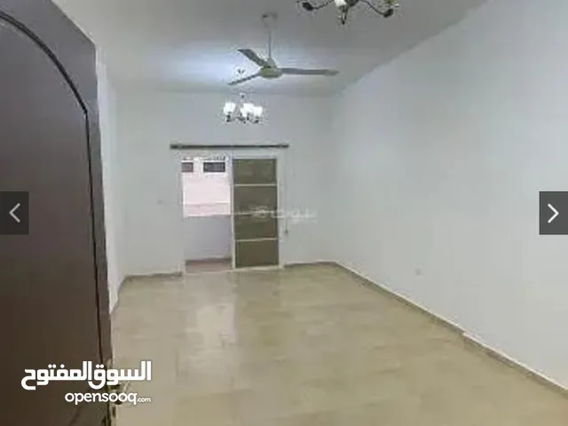 شقة 3 غرف نوم للإيجار روي مسقط