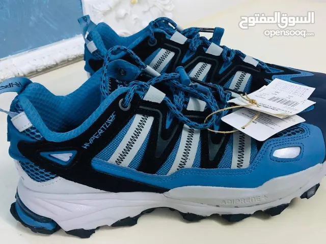 حذاء اديداس اصلي جديد