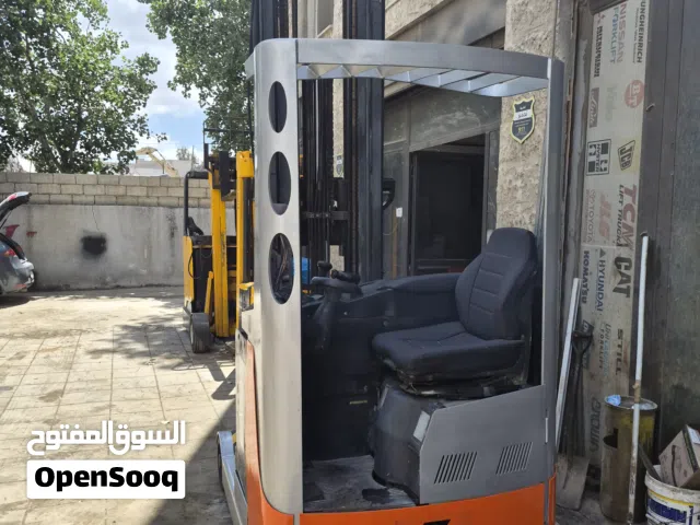 رافعه شوكيه كهربائيه