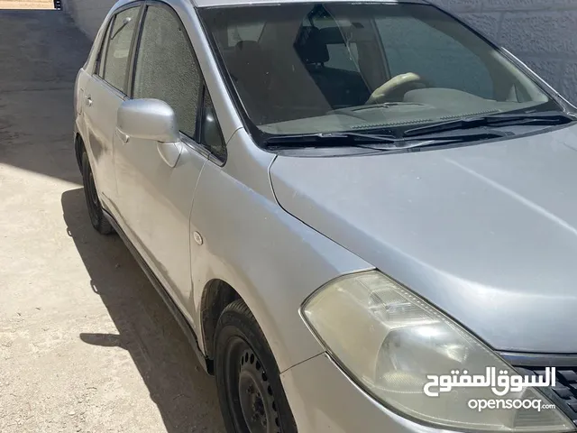 Used Nissan Tiida in Amman