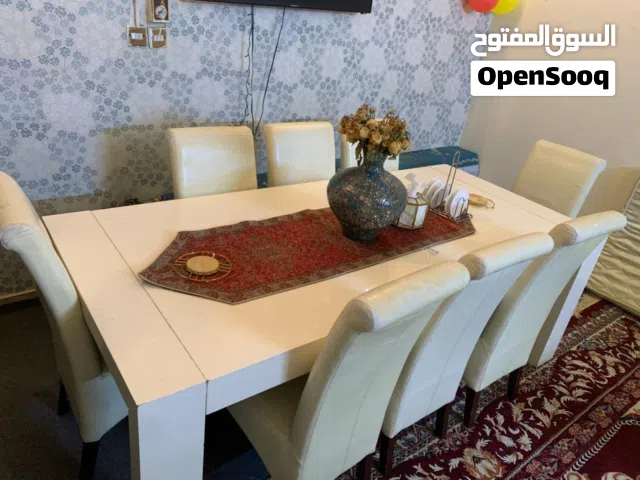 طاولات طعام ثمنيه كراسي كبيره وفخمه
