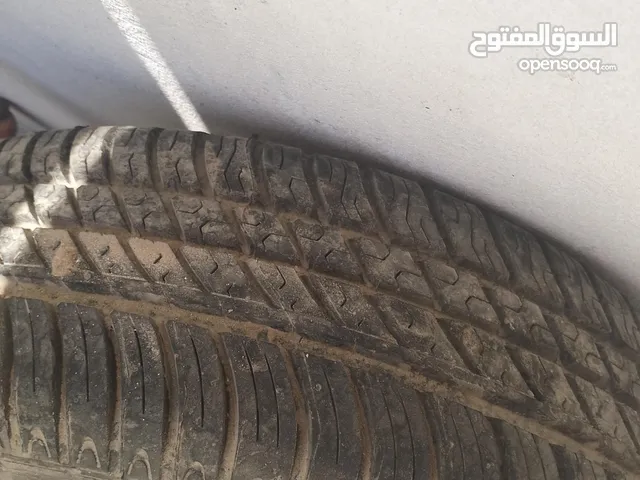 قطع غيار سيارات
