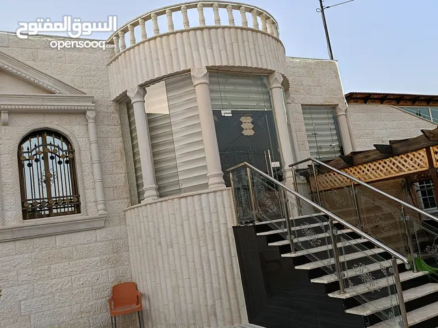 310 m2 More than 6 bedrooms Villa for Sale in Zarqa Al Sukhneh