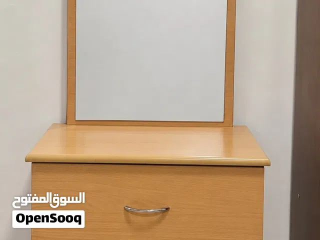 طقم أثاث غرفة نوم مستعمل بحالة ممتازة للبيع