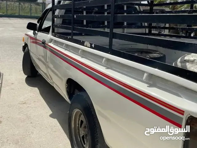 بكم تيوتا هايلكس غماره 97ماتور2lفحص ولاغرام مرخص لشهر 7 البكم منفوض من النمره لنمره