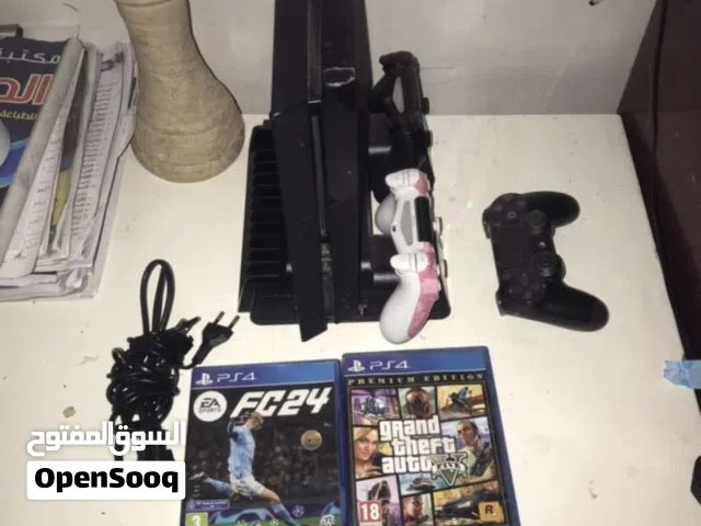 بلي ستيشن 4 فات كلش نضيف ويا 3 اقراص ويا قاعده تبريد و3 جوستكات