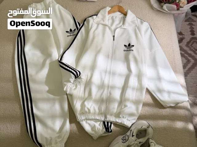 سووت رياضي يتوفر كل القياسات والالوان