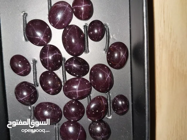 *أحجار نادرة وفاخرة – جارنت نجمي طبيعي ، دينارين فقط
