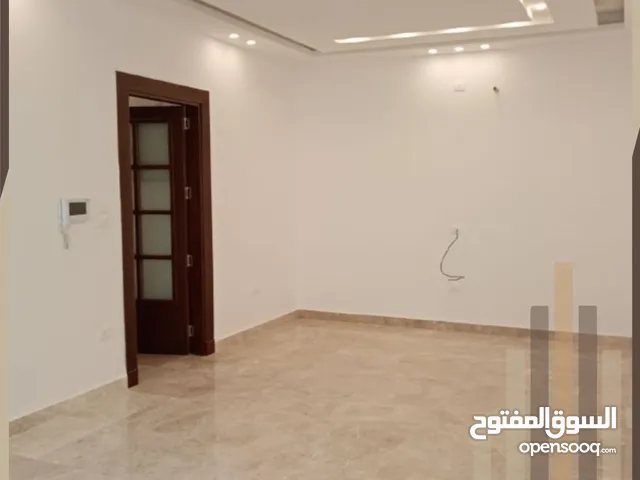 235 m2 3 Bedrooms Apartments for Sale in Amman Al Rabiah