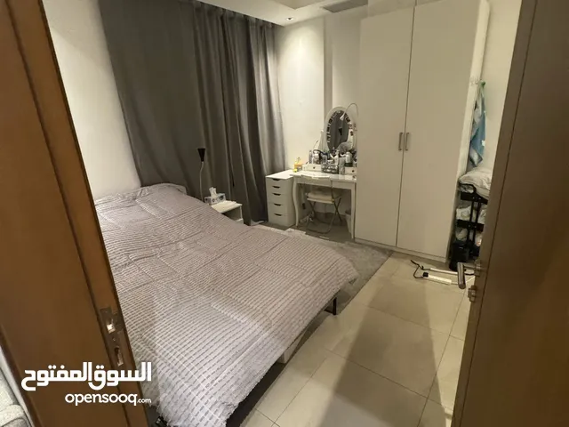 للبيع شقة بالمنقف 215 متر