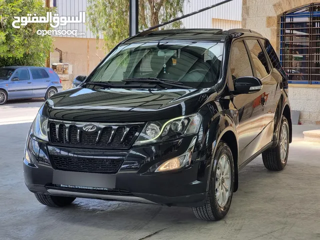 2018 Mahindra XUV500