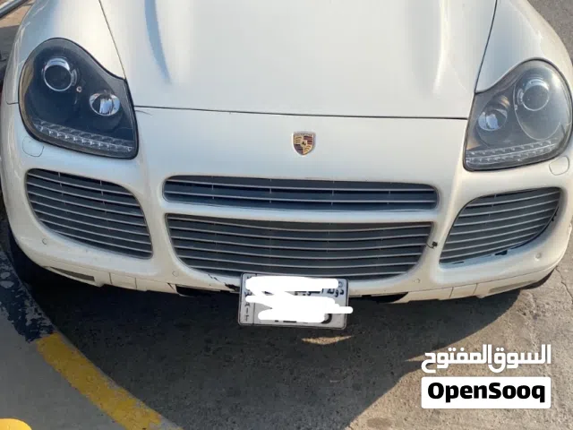 للبيع ليتات اماميه بورش كايين نظاف نفس الجديد وعليهم حمايه يركب على موديل من 2003 الى موديل 2007