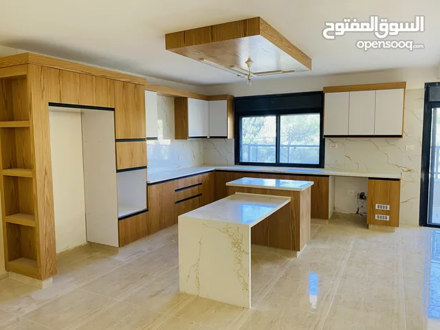 240 m2 4 Bedrooms Apartments for Sale in Ramallah and Al-Bireh Beitunia