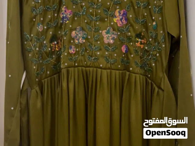 لبسه للام والبنت