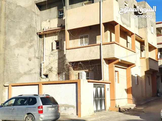 180 m2 3 Bedrooms Townhouse for Sale in Tripoli Edraibi