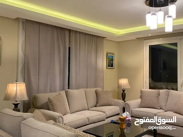 شقة بخدمات فندقيه للإيجار بالدقي نادي الصيد